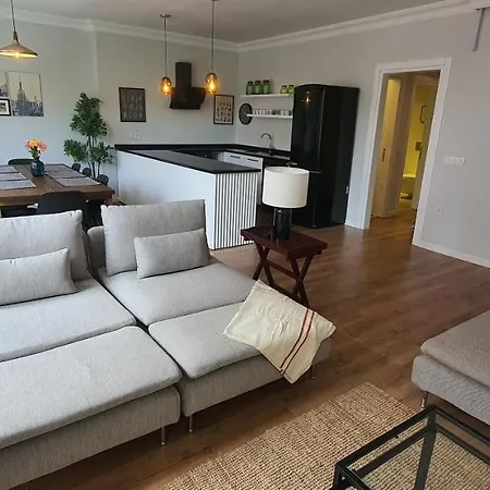 Brand New Luxuries 3-bedrooms In The Center شقة اسطنبول
