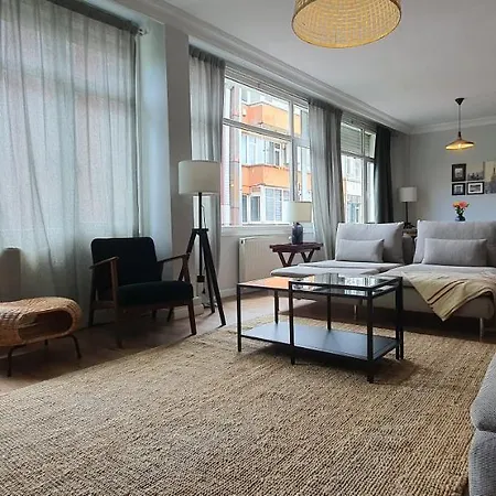 Brand New Luxuries 3-bedrooms In The Center اسطنبول