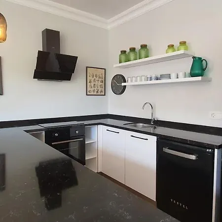 Brand New Luxuries 3-bedrooms In The Center * اسطنبول